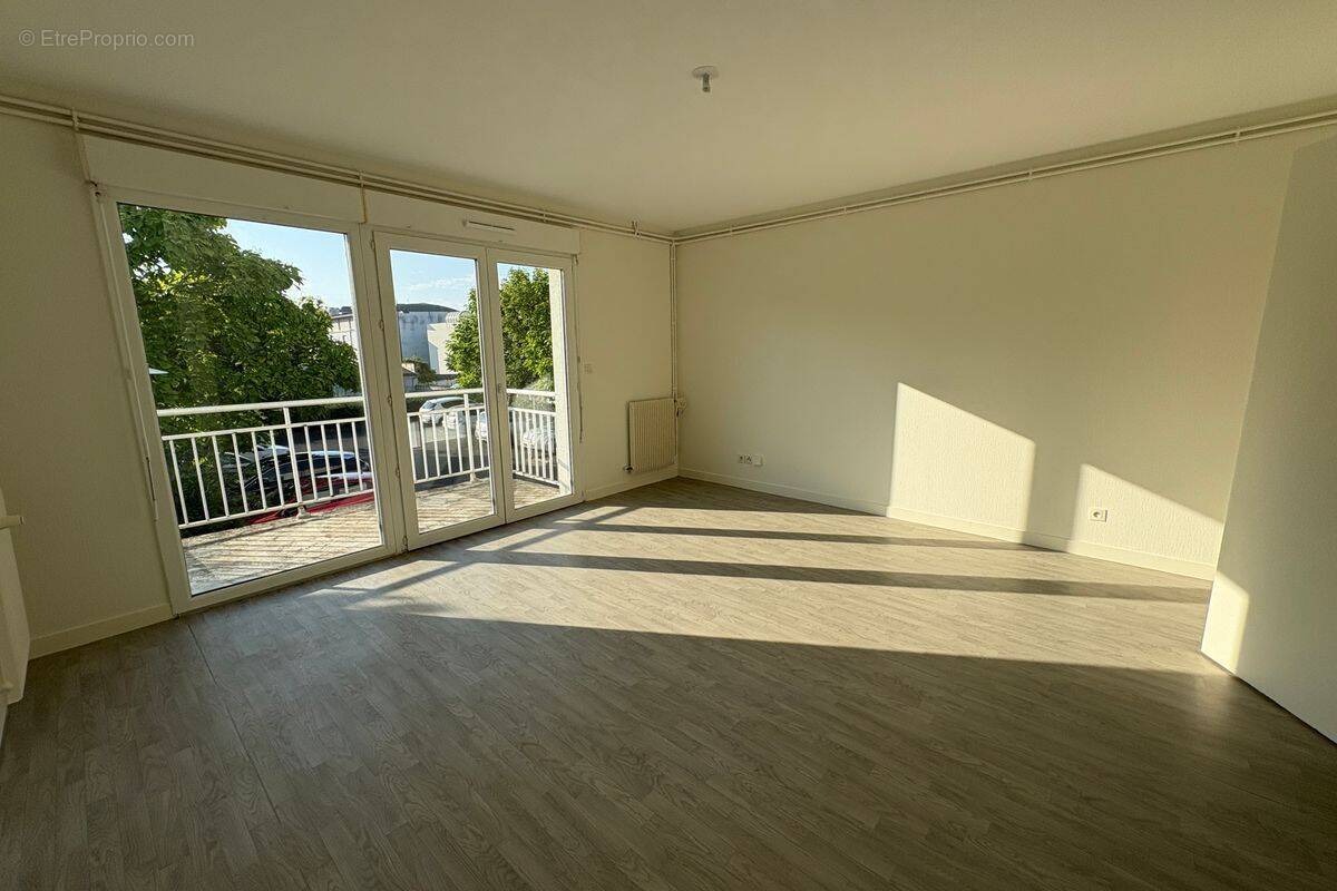 Appartement à SAINT-PIERRE-DES-CORPS