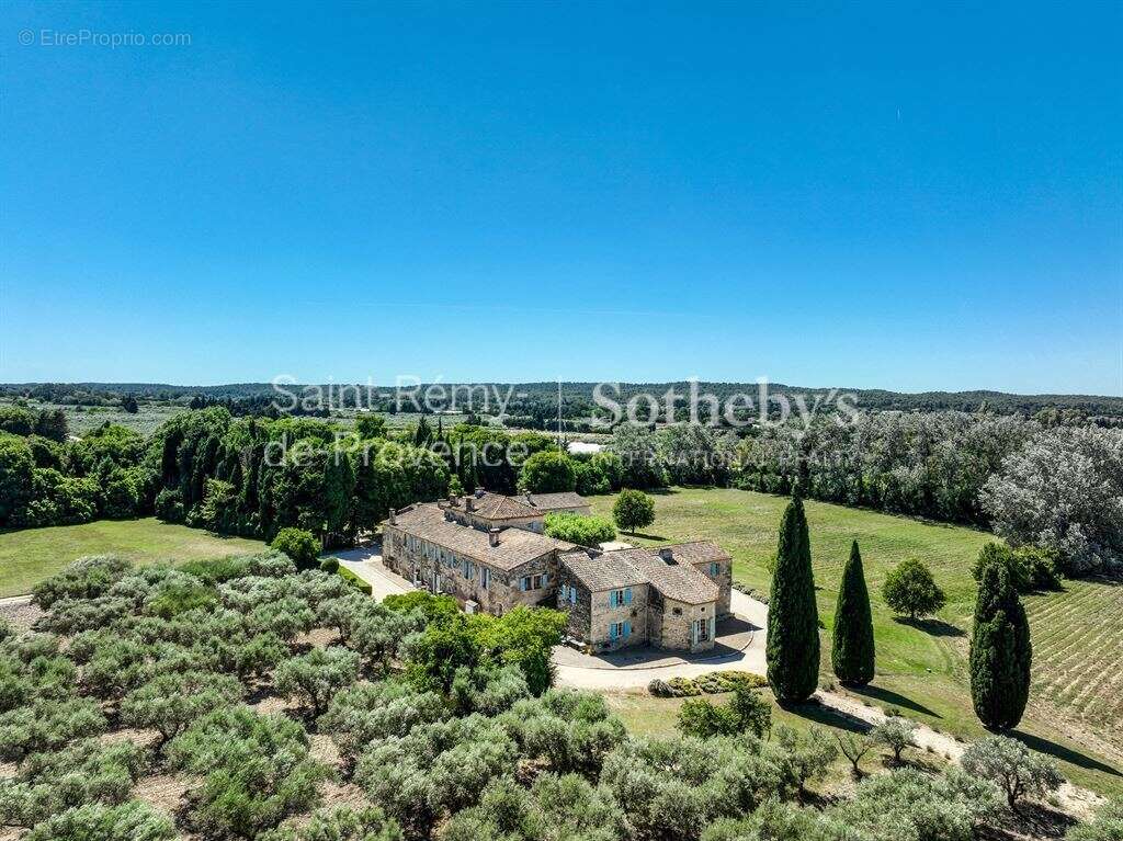 Au cœur des Alpilles, une propriété d’exception chargée d’histoire - photo 5