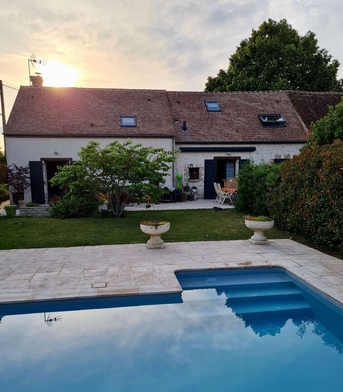 Maison à FEROLLES