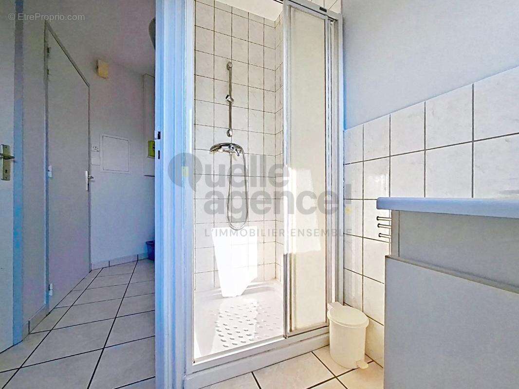 Maison composée de trois appartements indépendants à seulement 400 mètres de la plage de Pentrez - photo 16