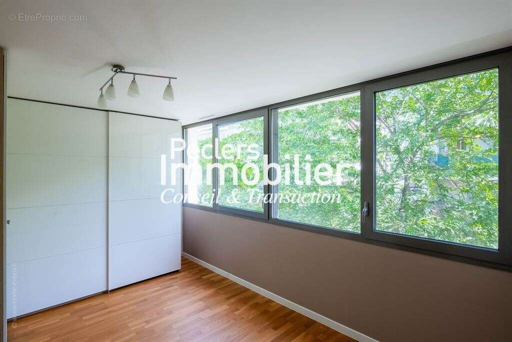 Loft familial d'exception de 112m2 avec terrasse et jardin  – nanterre centre ville - photo 9