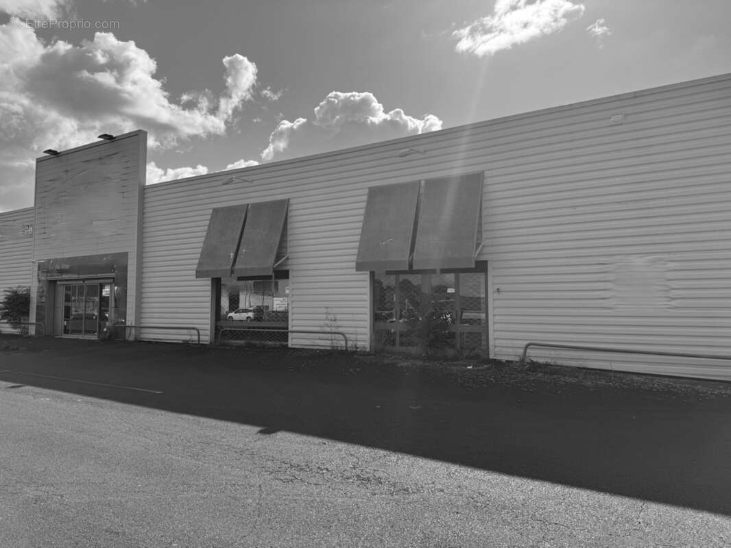 Commerce à COURNON-D&#039;AUVERGNE