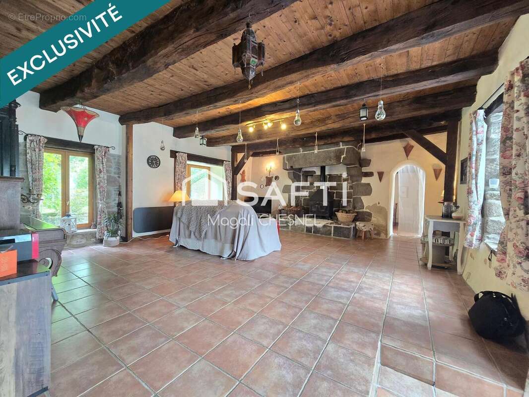 Photo 2 - Maison à COMBOURG