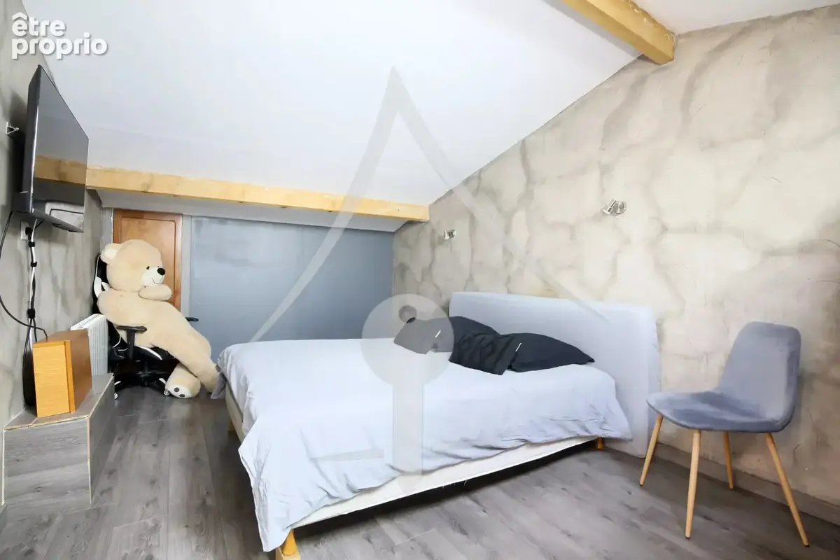 Maison de village T6 - Garage - Piscine - Jardin - Dépendance à LAVERNOSE-LACASSE - photo 15