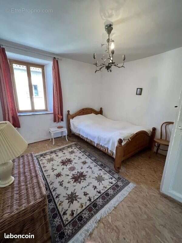 Maison à CASTELNAU-MAGNOAC