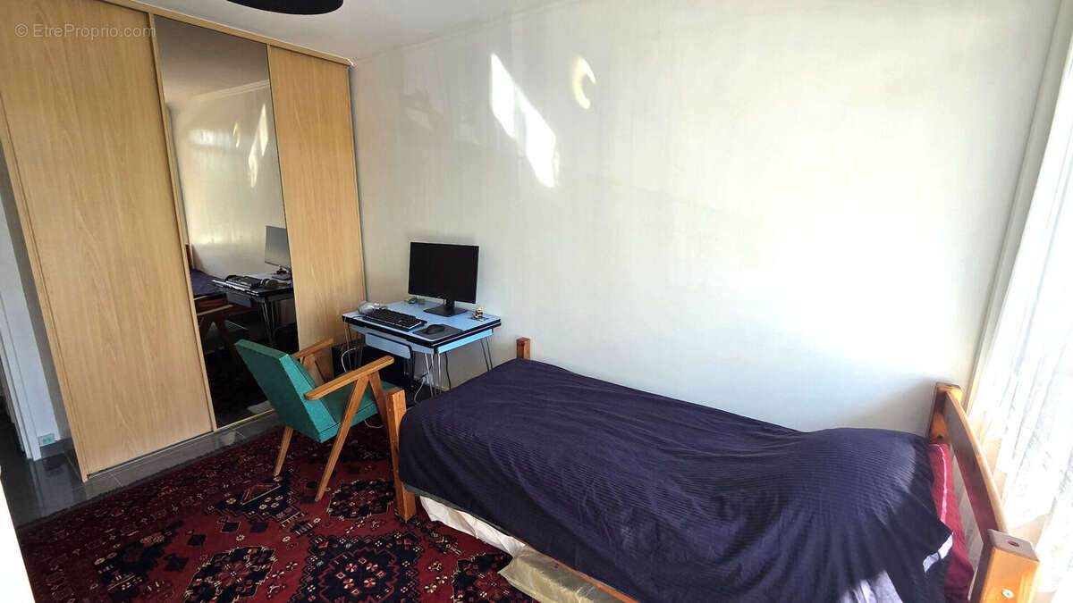 Appartement à HOUILLES