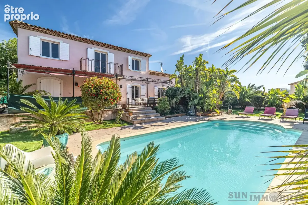 Maison 6 pièces 190 m² à vendre à Cagnes-Sur-Mer (06800) - photo 1
