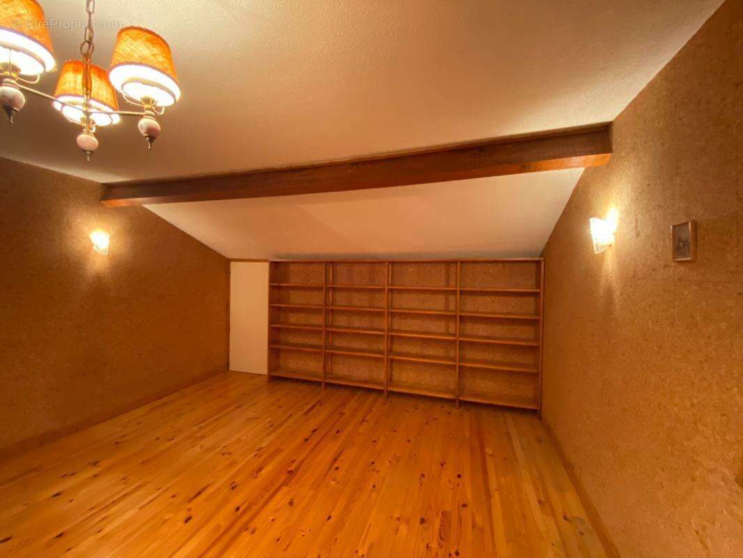 Maison 6 pièces 145m² à maringues, quartier ecoles et complexe sportif - photo 11
