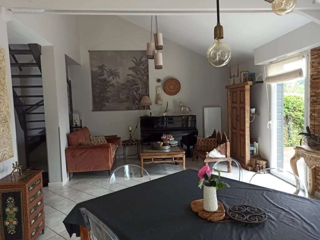 Maison à PLOUER-SUR-RANCE