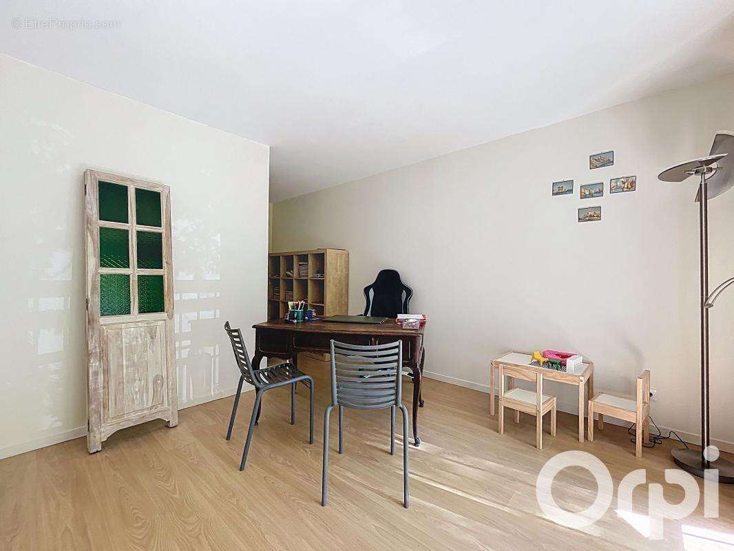 Appartement à LONGJUMEAU