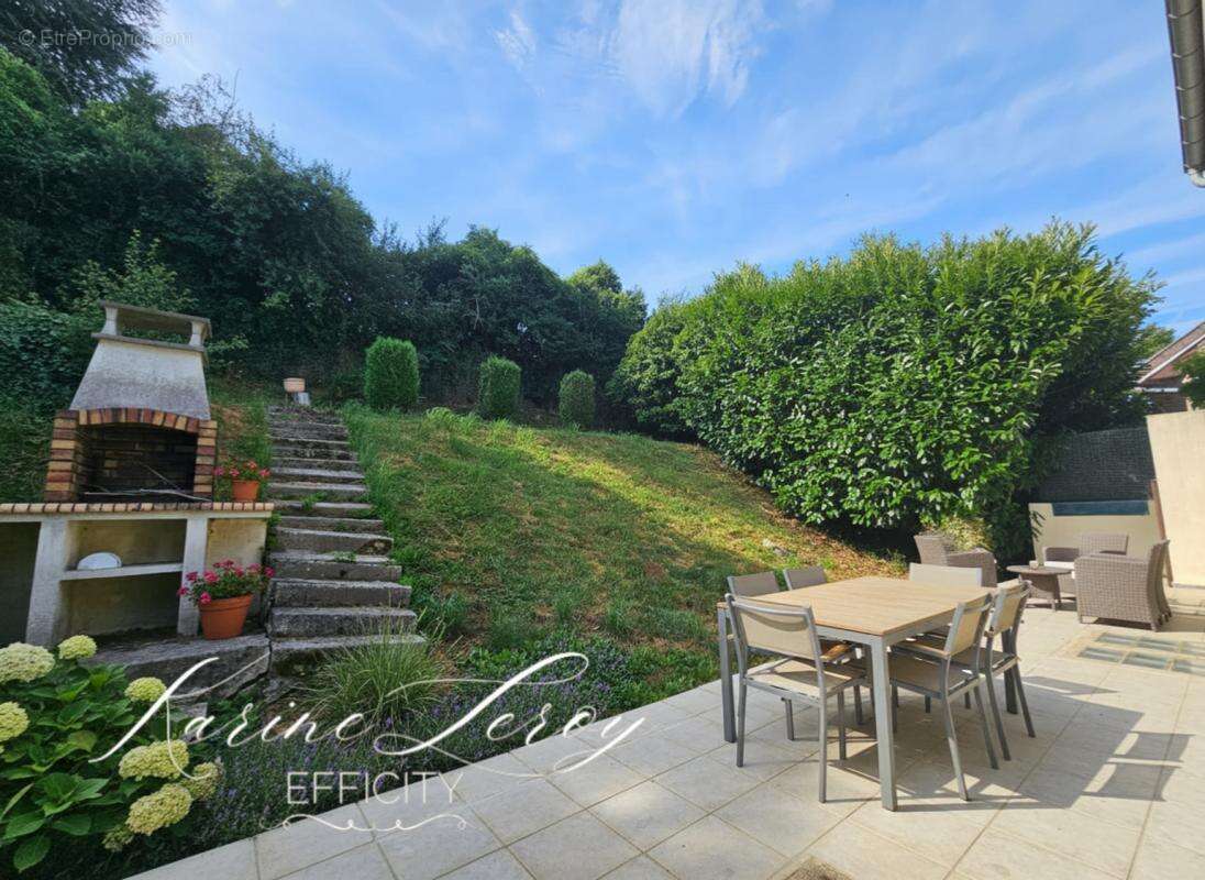 Maison 140 m² à Marly-La-Ville  - photo 3