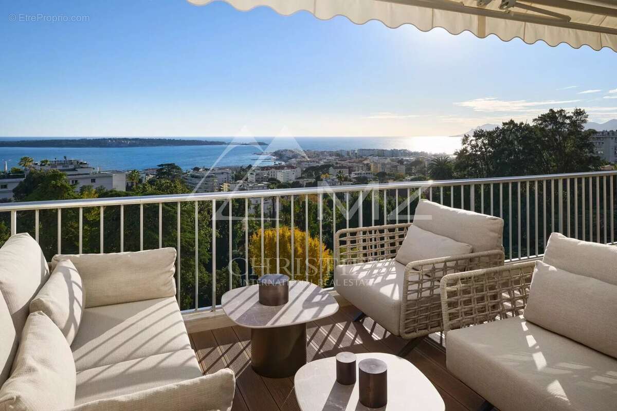 Appartement à CANNES