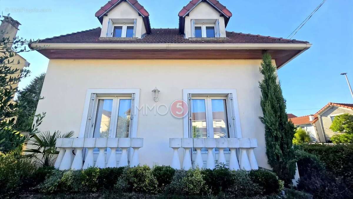 Maison à VILLEMOMBLE