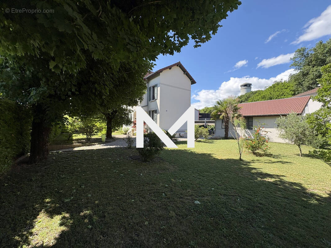 Maison à LE PONT-DE-CLAIX