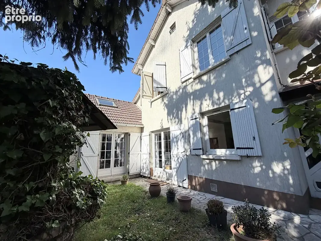 Maison - Champigny Sur Marne - 7 pièces 145 m2 - photo 5