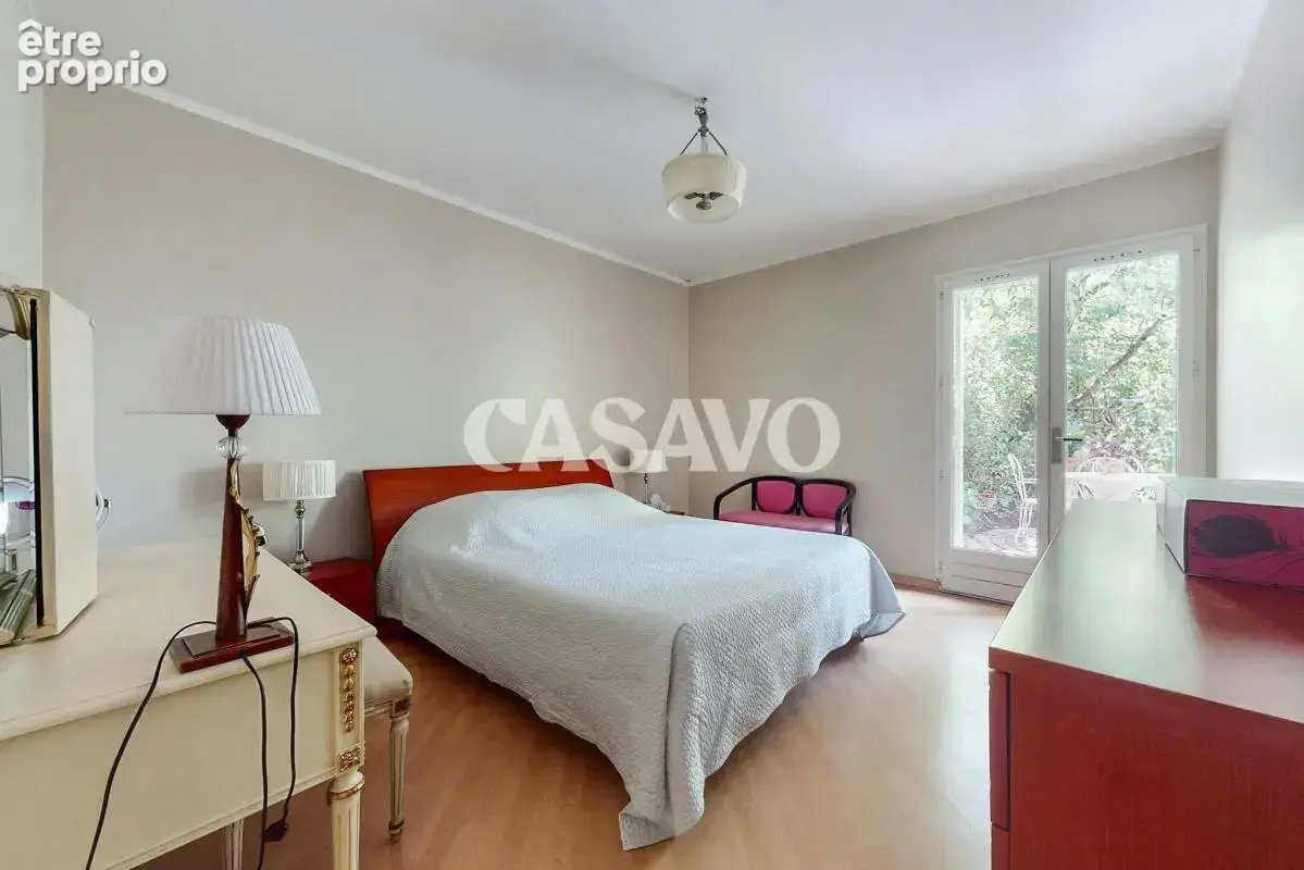 Vente Maison 8 pièces de 210m² - 92500 Rueil-Malmaison - photo 11