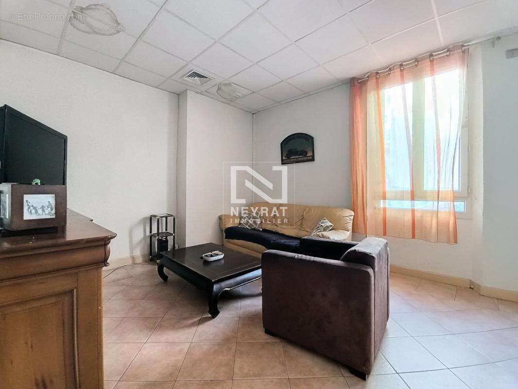 Fond de commerce avec appartement centre ville de saint-raphael - photo 13
