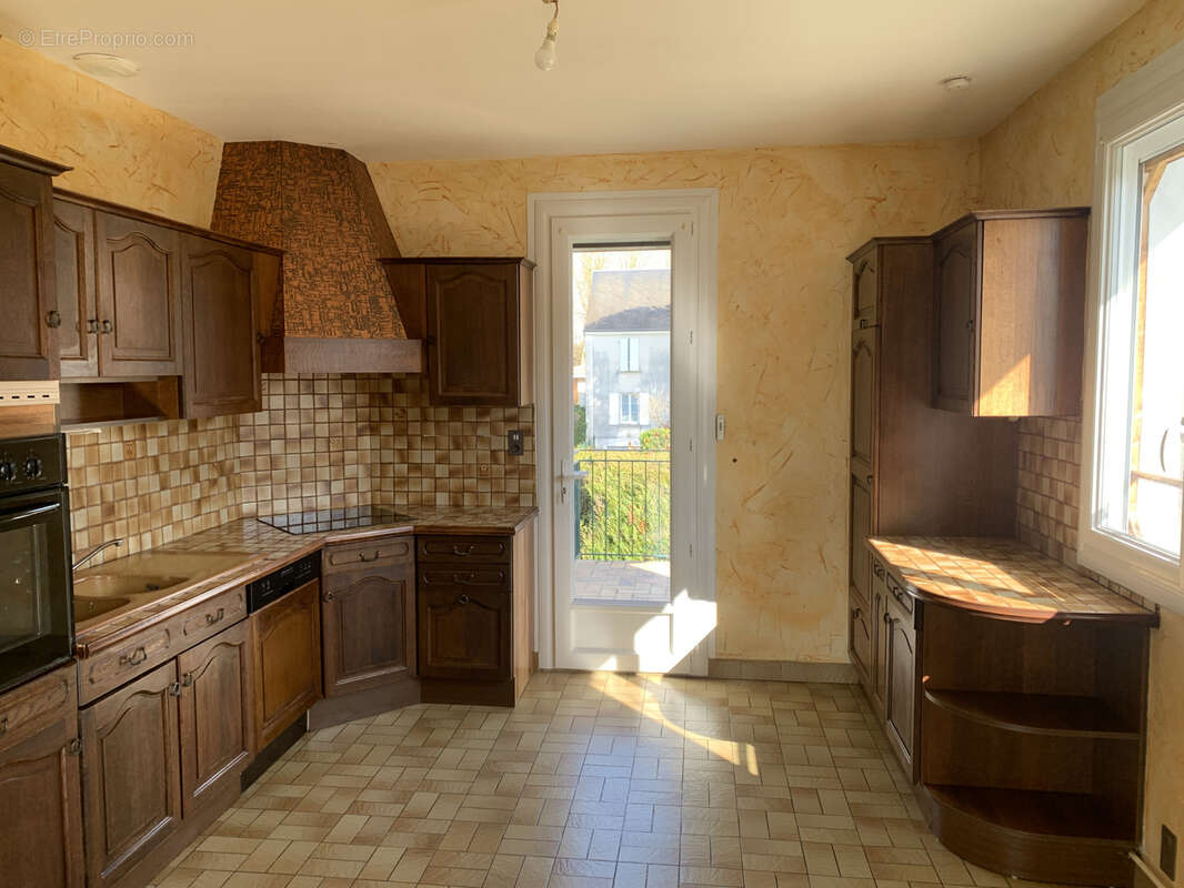 Maison à CHATELLERAULT