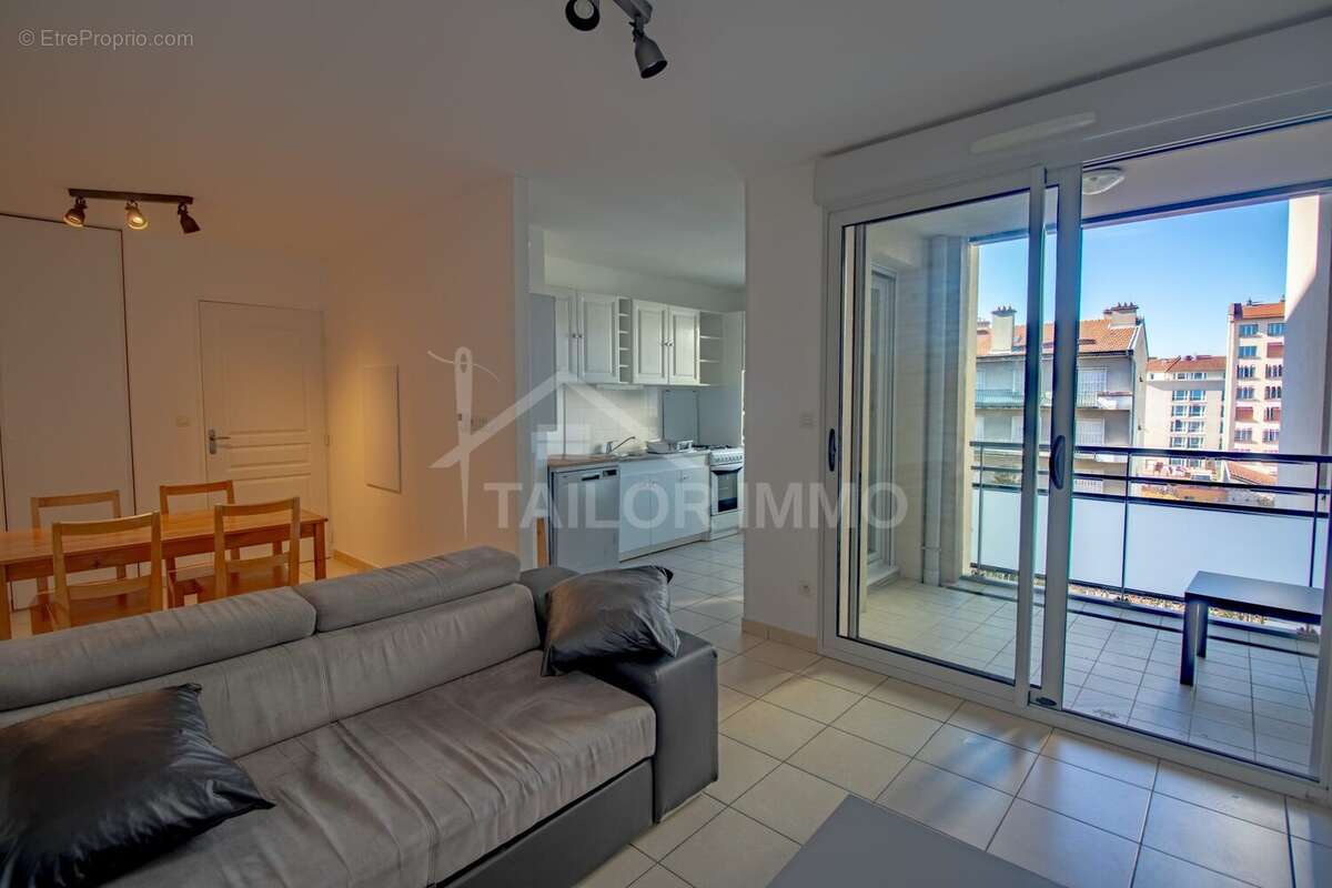 Appartement à VILLEURBANNE