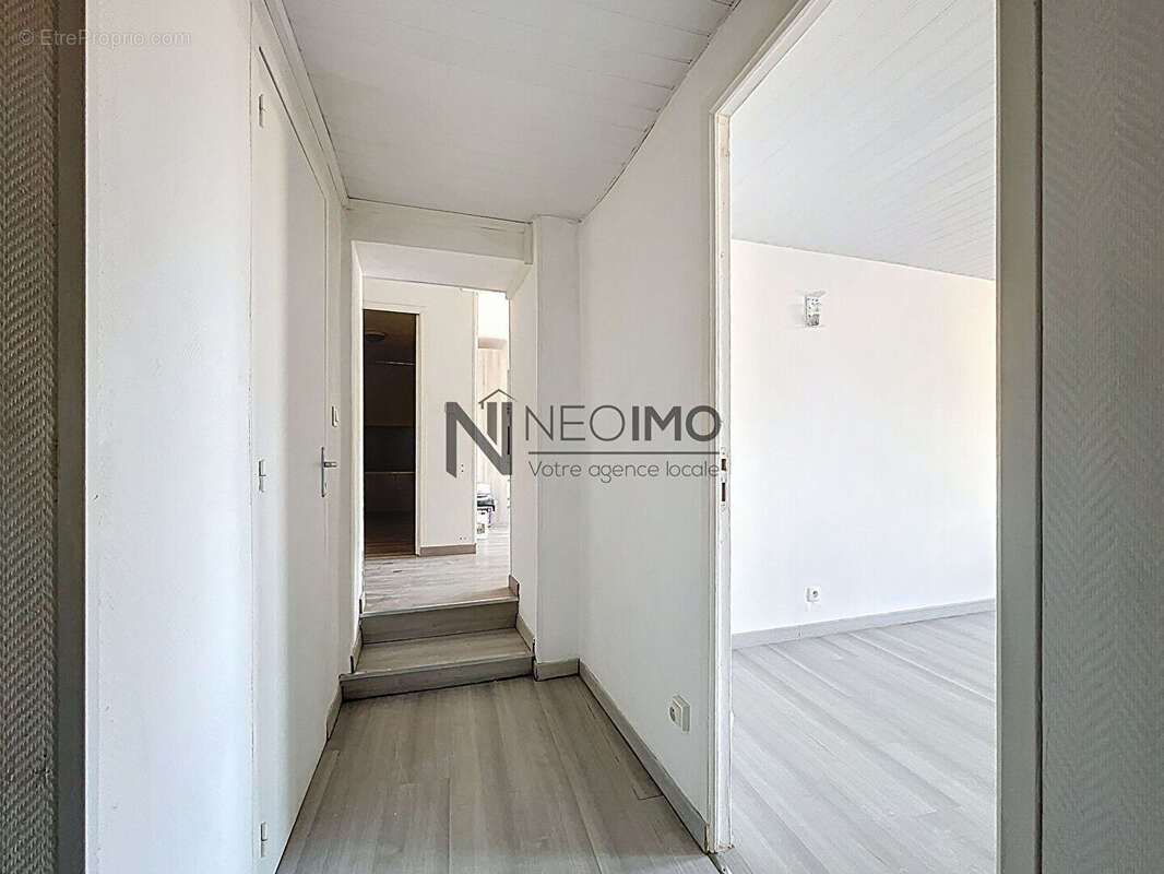 Appartement à NEUFCHATEAU