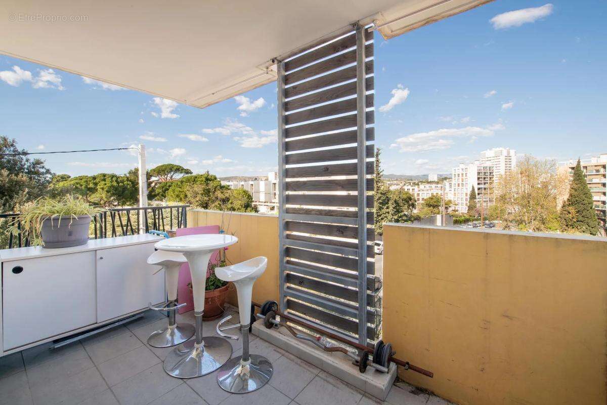 Appartement à MARSEILLE-14E