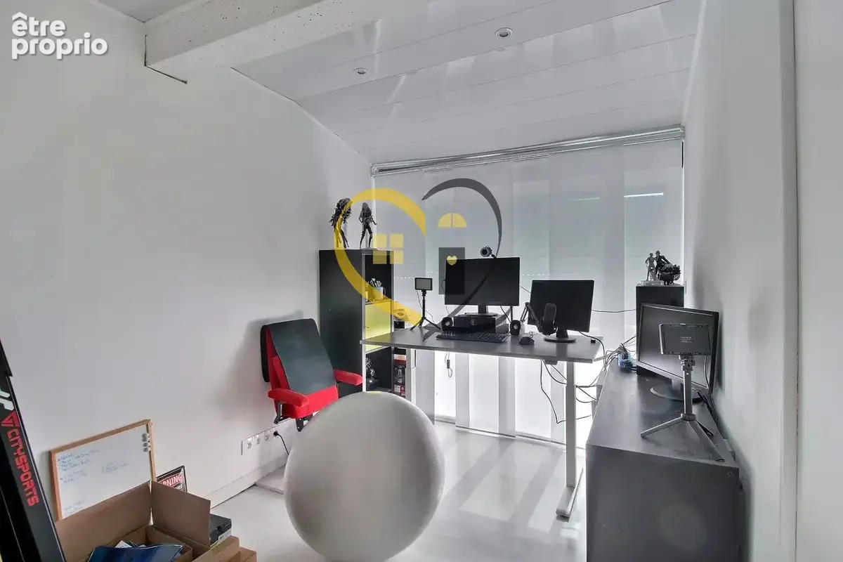 Maison 3 chambres et un Bureau - photo 10