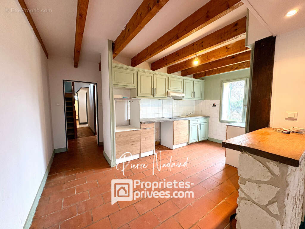 Maison à MENESPLET