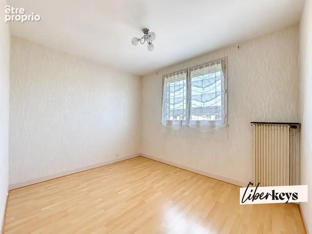 A vendre à saint-jean-de-la-ruelle (45140) – maison 5 pièces – 3 chambres – terrasse – sous-sol total - photo 10