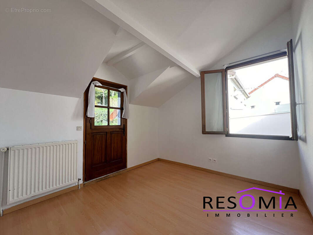 Maison à LE PLESSIS-ROBINSON