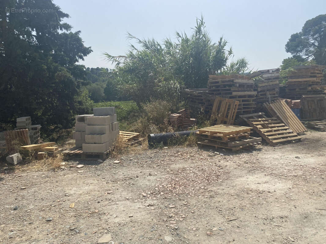 Terrain à RIEUX-MINERVOIS