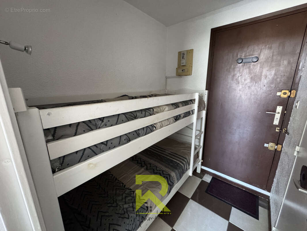 Studio cabine proche centre-port - photo 5