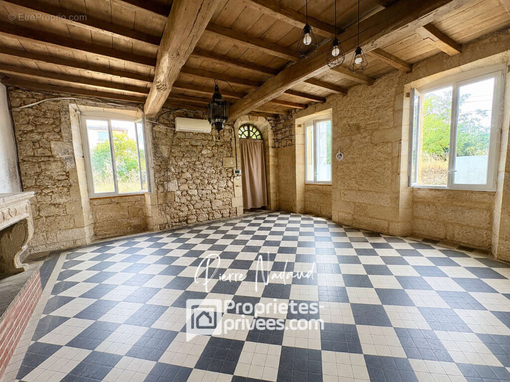 Maison sur la commune de Genissac 4 pièces 3 chambres - photo 3