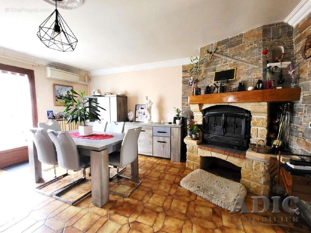 Maison à SAINT-PATHUS