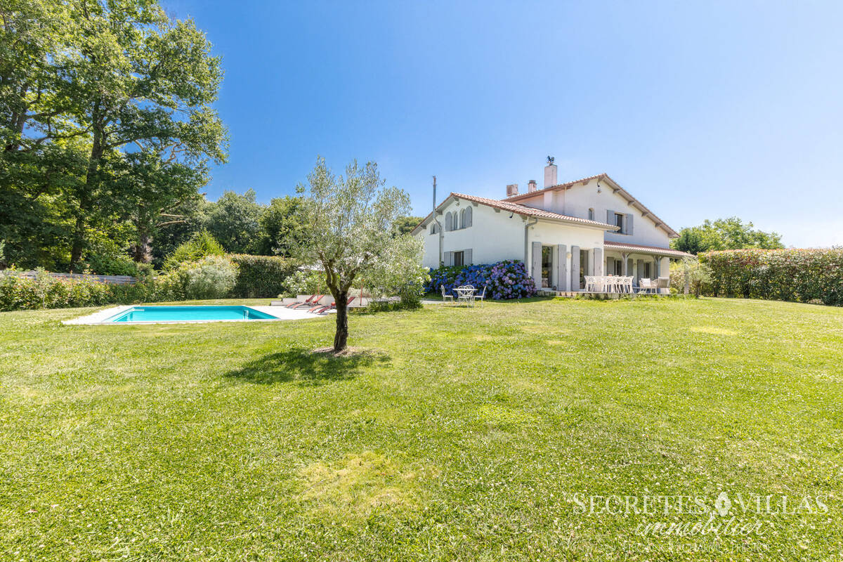 Maison à FARGUES-SAINT-HILAIRE