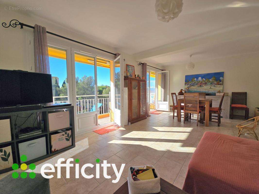 Appartement à SAINT-RAPHAEL