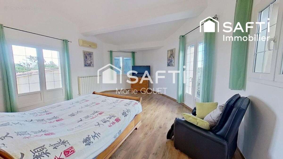 Photo 5 - Maison à FREJUS