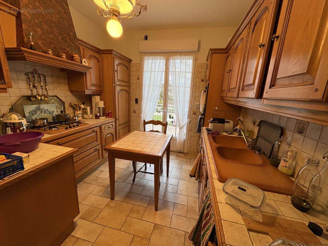 Maison à SAINT-JULIEN-LES-VILLAS