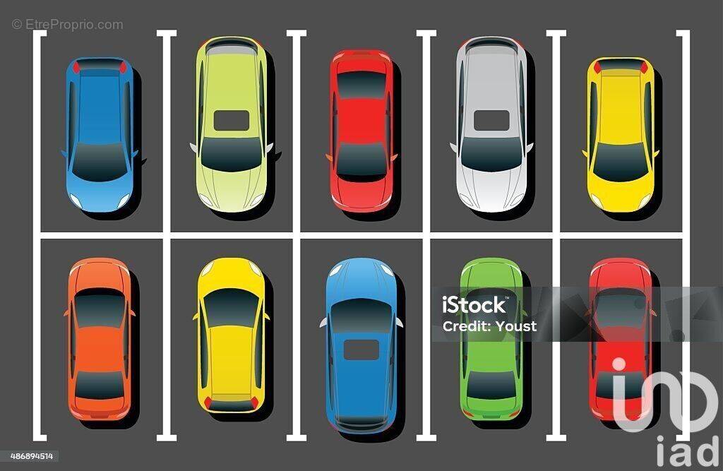 Photo 1 - Parking à MELUN