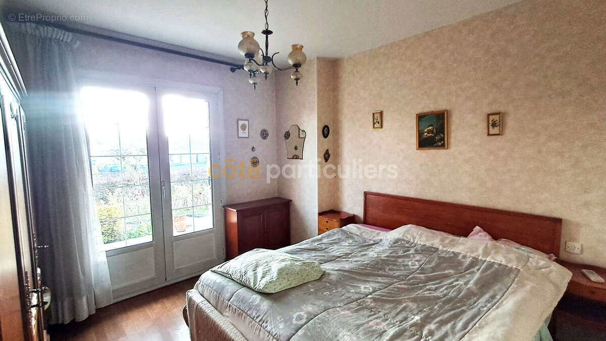 Maison à VILLEMANDEUR