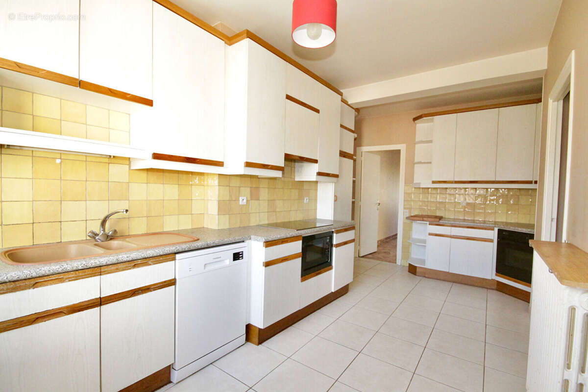 Appartement à FONTENAY-SOUS-BOIS