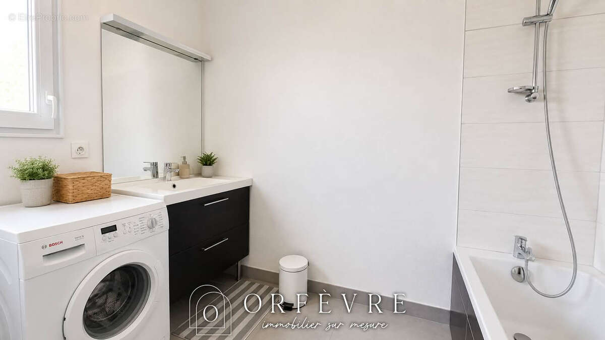 Appartement à CASTELNAU-LE-LEZ