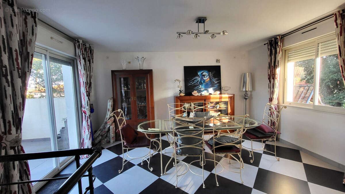 PARC DE VALLIÈRES - Maison de 140 m² avec terrasse, spa & garage - photo 6