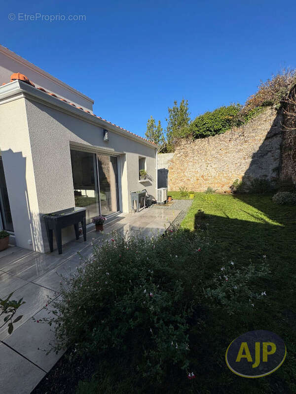 Maison à PAIMBOEUF