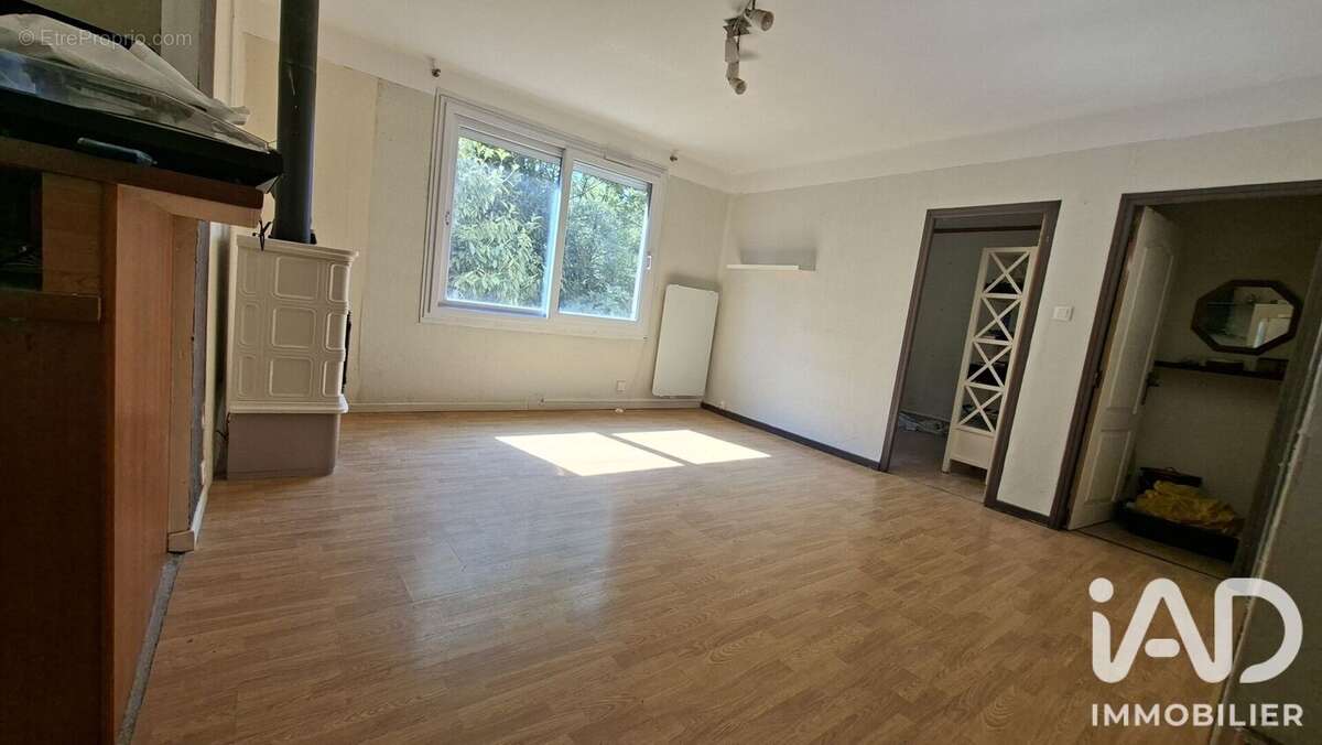 Maison 97 m² à Laguenne  - photo 3
