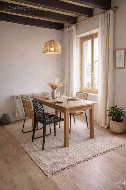 Maison à LA GARDE-ADHEMAR