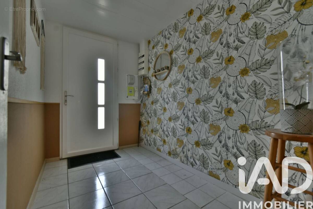 Photo 1 - Maison à SAINT-JUST-EN-CHAUSSEE