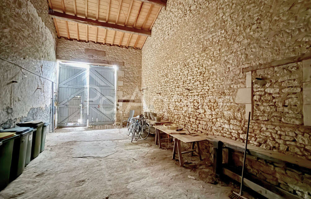 Maison à CORME-ECLUSE