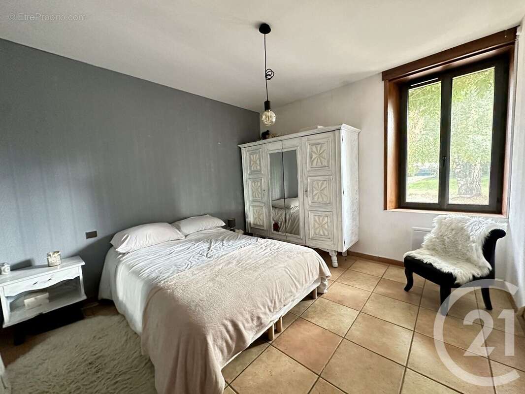 Maison à LA CROIX-DU-PERCHE