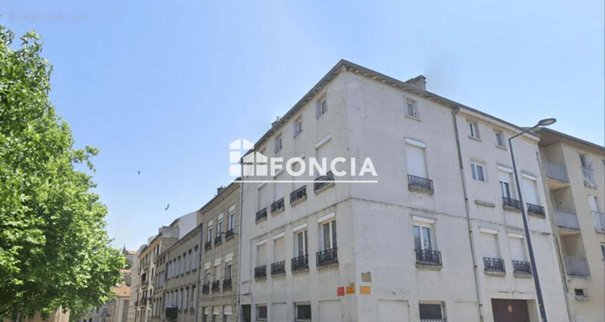 Appartement à SAINT-ETIENNE