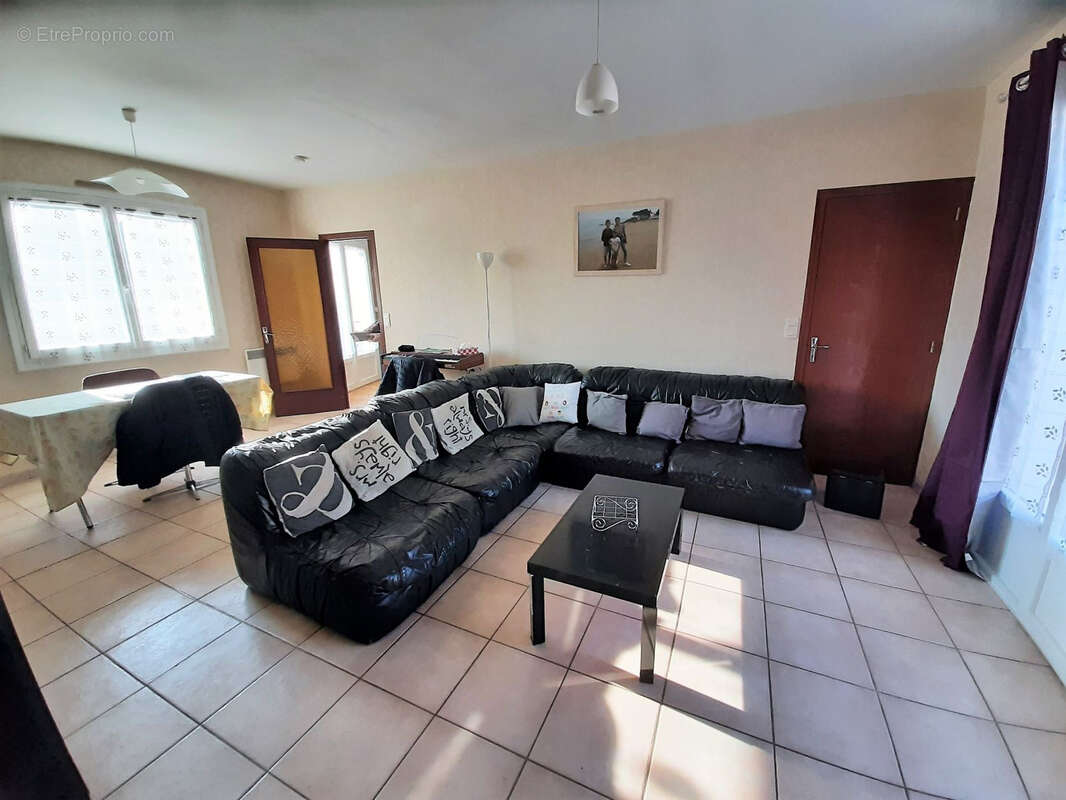 Maison à L'HERMENAULT